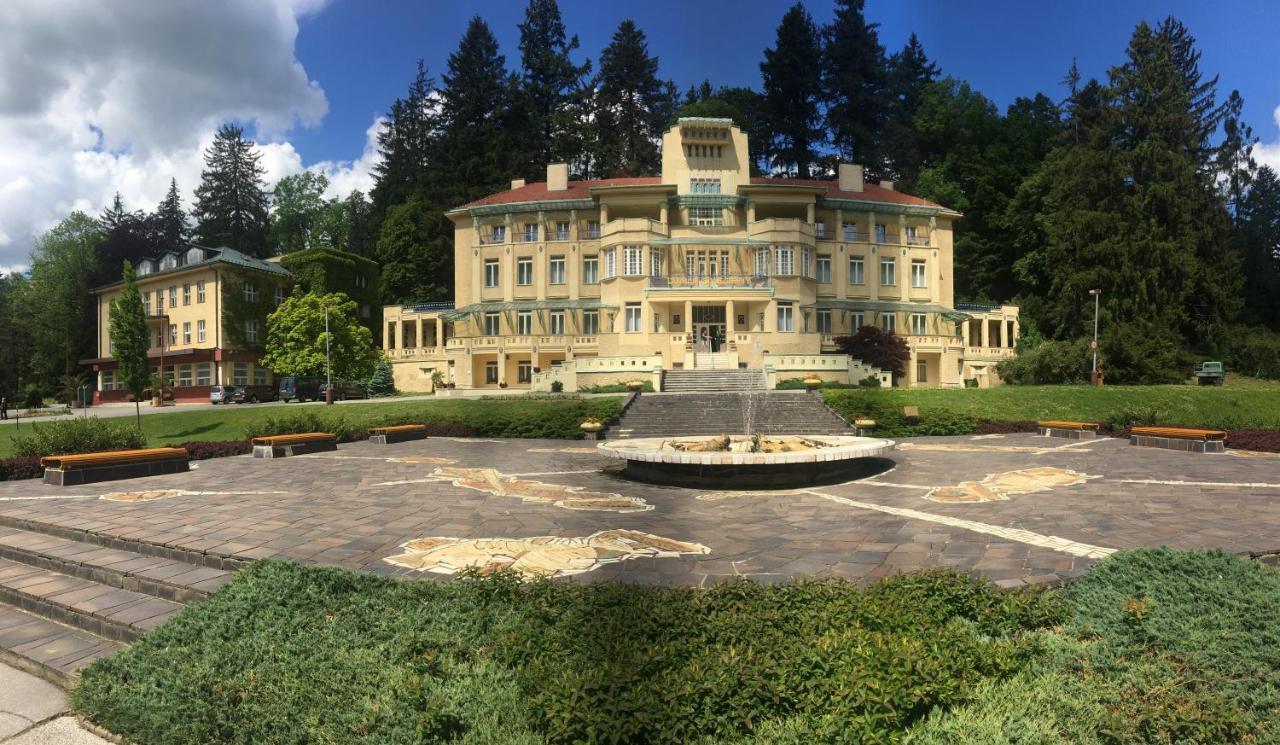 Vila Lužné Luhačovice Esterno foto