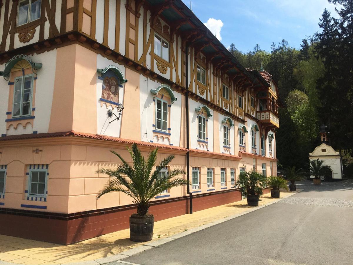 Vila Lužné Luhačovice Esterno foto