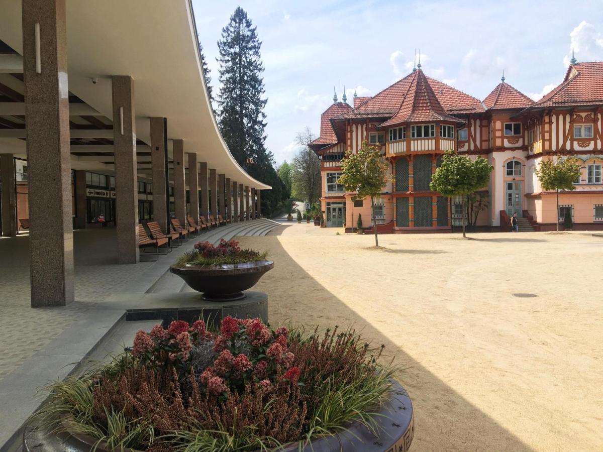 Vila Lužné Luhačovice Esterno foto